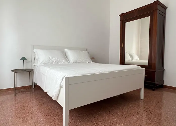 Civico 99 Bed and breakfast 3*
